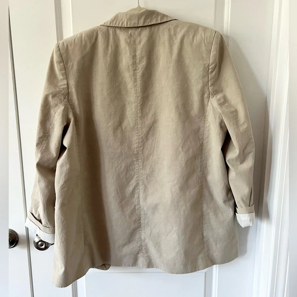 H&M Women’s Cream Blazer | Size Large - Picture 4 of 6